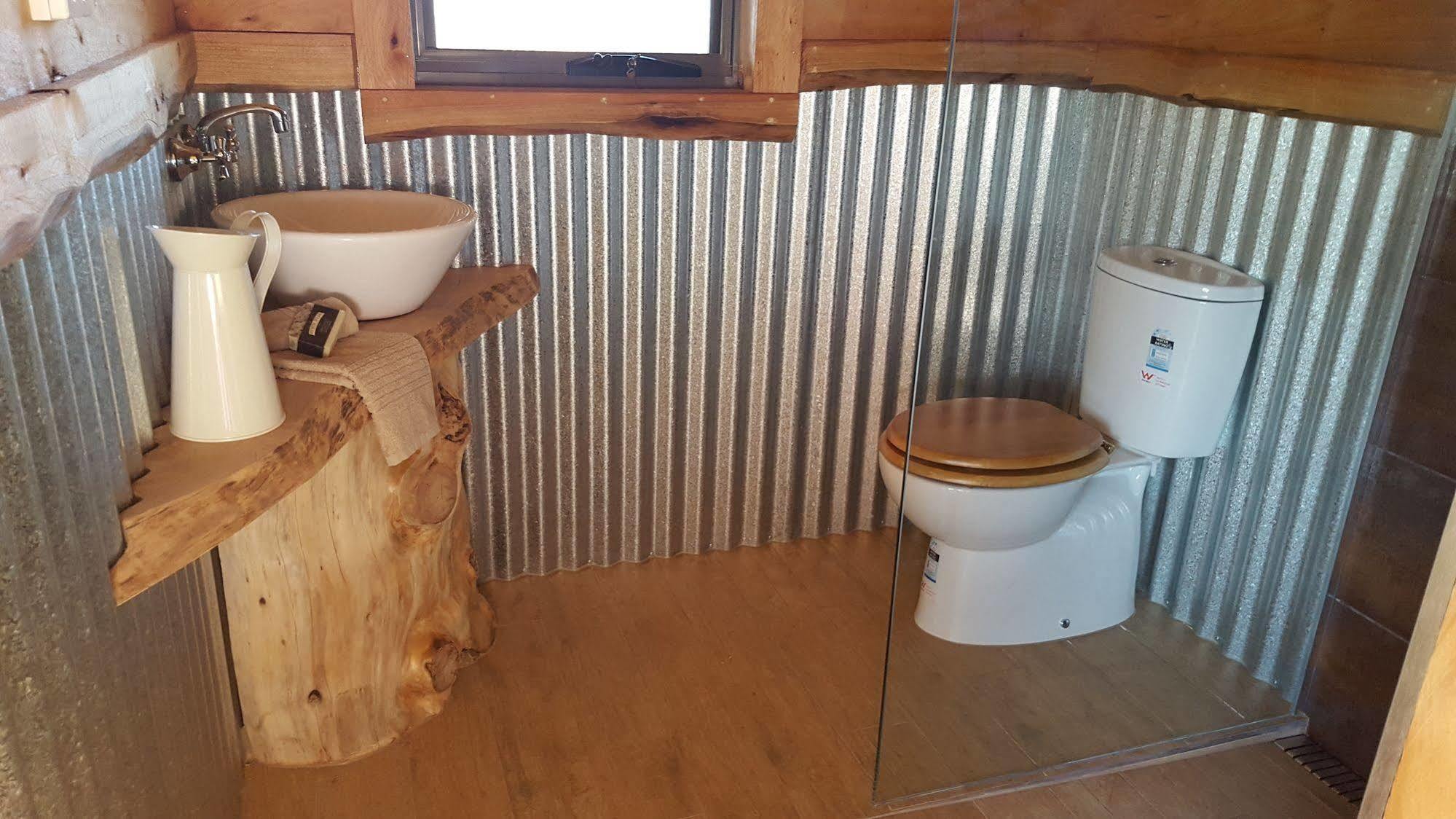 Rustic Hut Bush Retreat Penguin Exterior foto