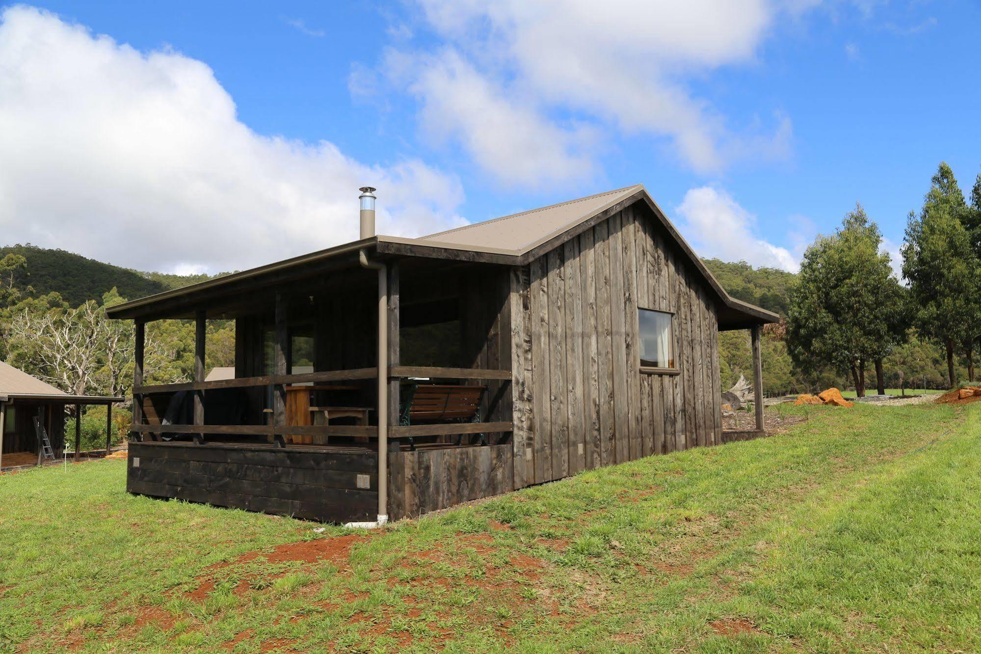 Rustic Hut Bush Retreat Penguin Exterior foto